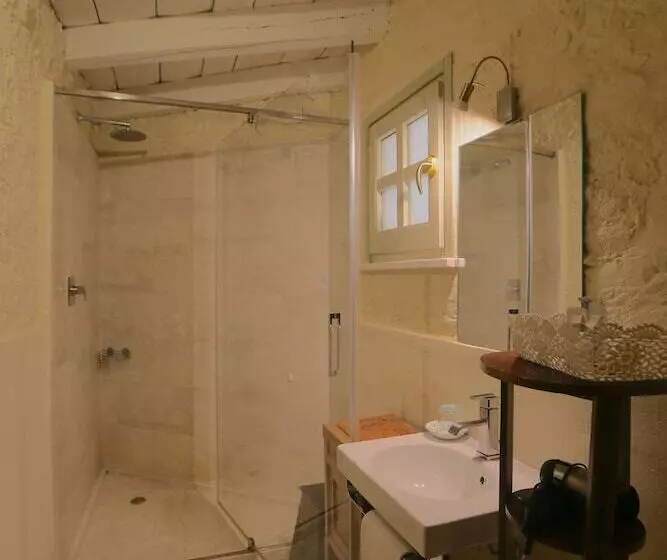 هتل Residenza D Epoca Regina D Arborea