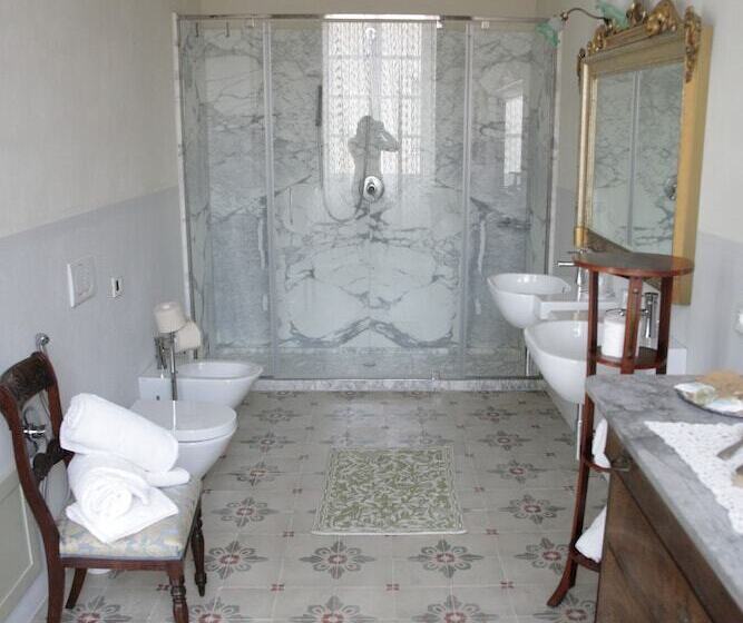 Отель Residenza D Epoca Regina D Arborea