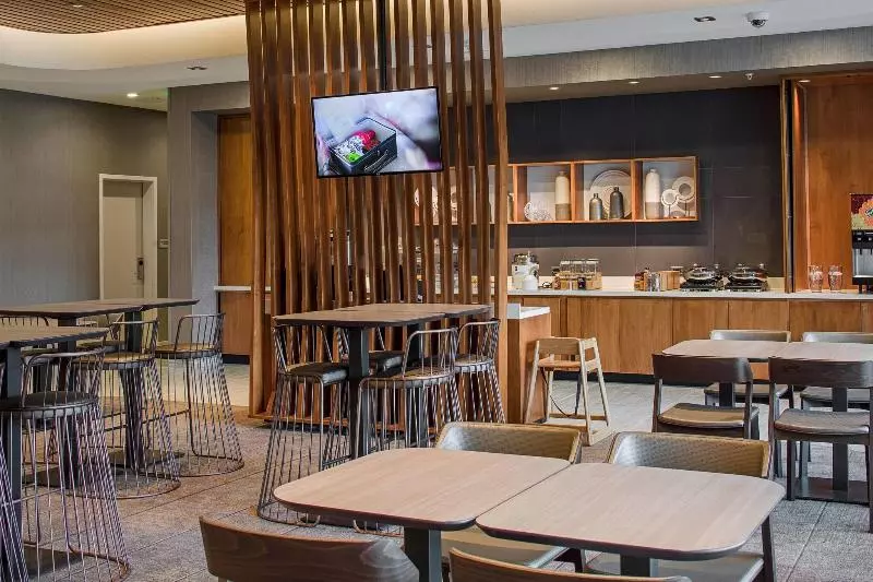 هتل Springhill Suites By Marriott Kalispell