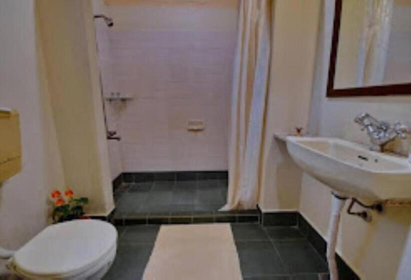 Отель Tiger Lagoon Bandhavgarh