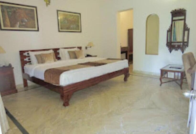 Отель Tiger Lagoon Bandhavgarh