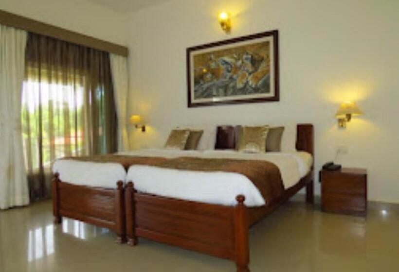 Отель Tiger Lagoon Bandhavgarh