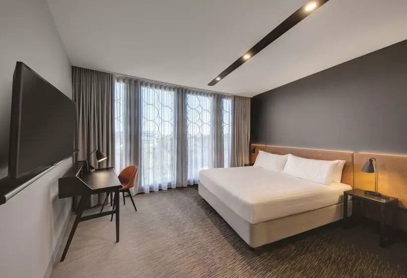 Vibe Hotel Canberra