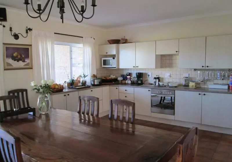 Nell's B&b