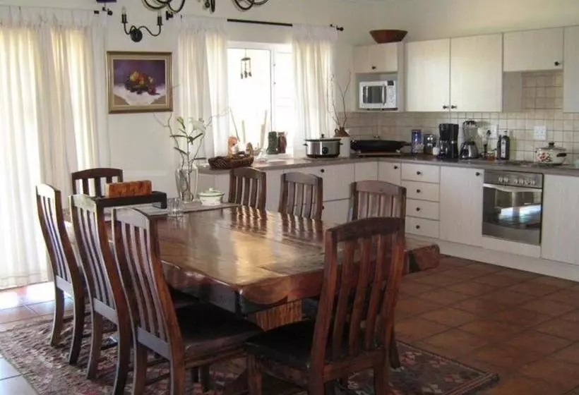 Nell's B&b