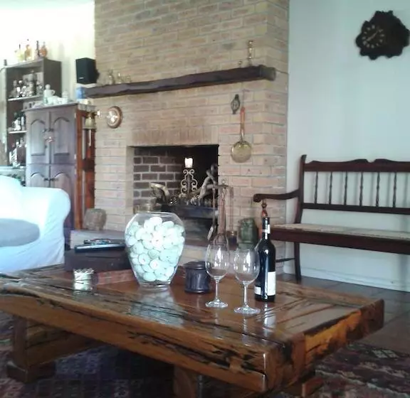 Nell's B&b