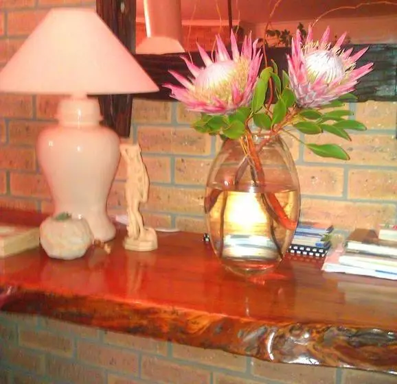 Nell's B&b
