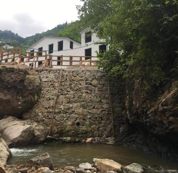 فندق Royal Falls Tati̇l Koyu