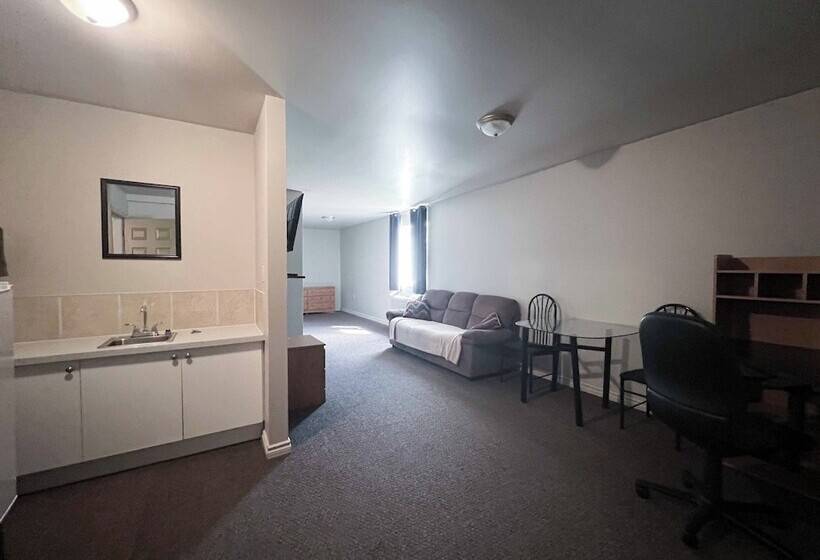 Hotel The Trail Inn   Yarbo, Sk   Near Esterhazy & Mosaic K1, K2, & K3