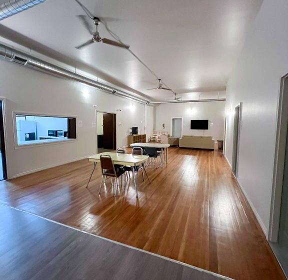 Hotel The Trail Inn   Yarbo, Sk   Near Esterhazy & Mosaic K1, K2, & K3