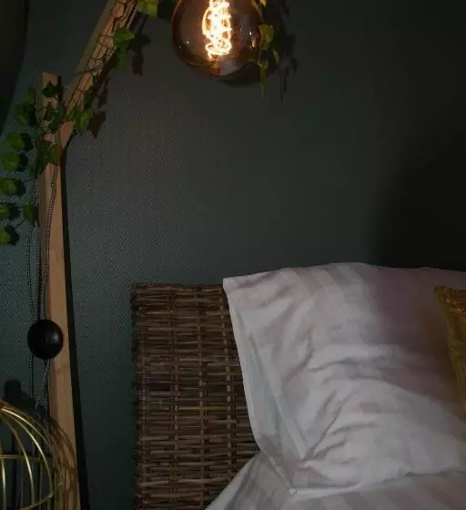 Majatalo Les Demoiselles