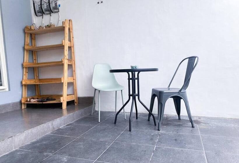 Pension Surabaya Homey Near Airport