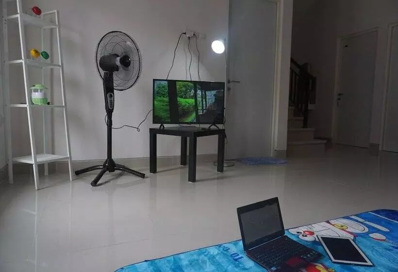 Majatalo Surabaya Homey Near Airport