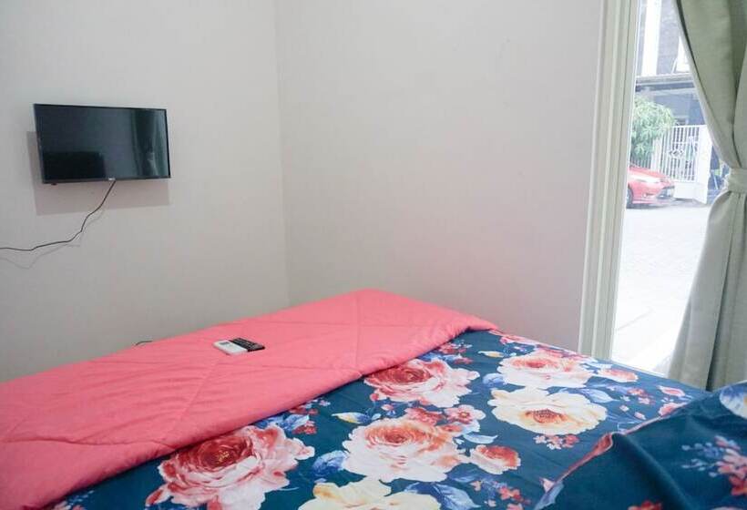 Pension Surabaya Homey Near Airport