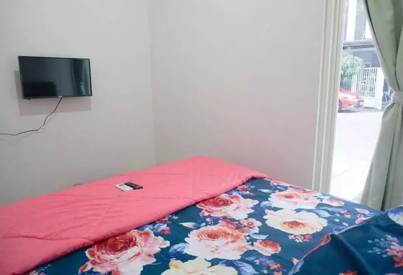 Majatalo Surabaya Homey Near Airport