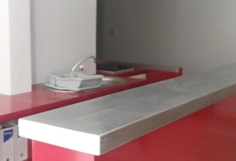 مبيت وإفطار Chambre Dans Maison Avec Piscine Et Cuisine