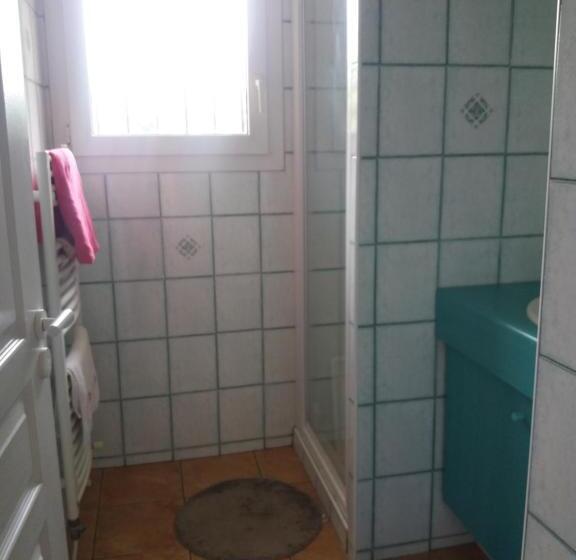 مبيت وإفطار Chambre Dans Maison Avec Piscine Et Cuisine