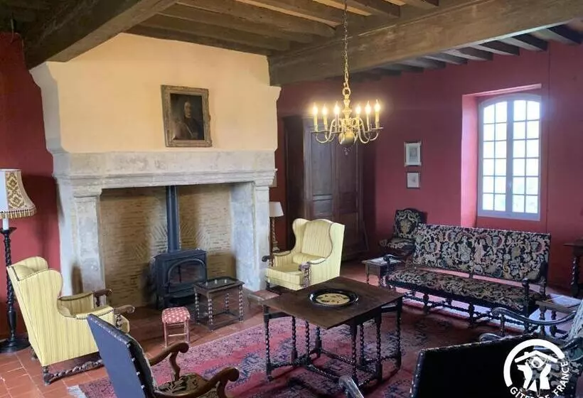 ベッドアンドブレックファースト Château De Gardès