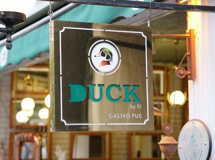 Duck Otel