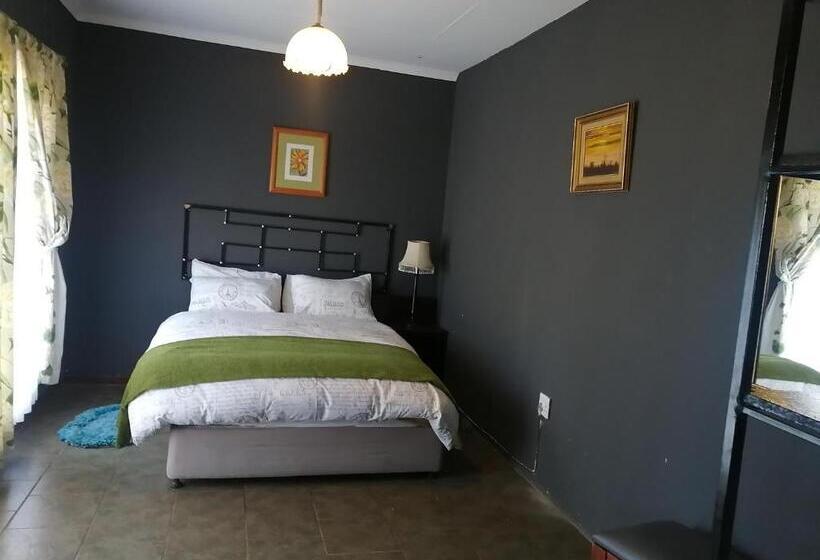 פנסיון Oteng Guest House