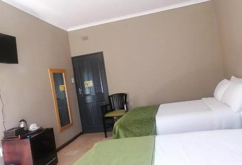 Majatalo Oteng Guest House