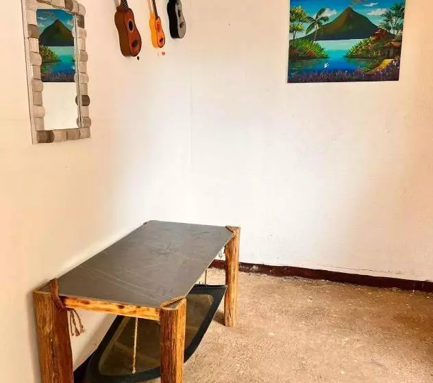 هاستل 8 Habitaciones