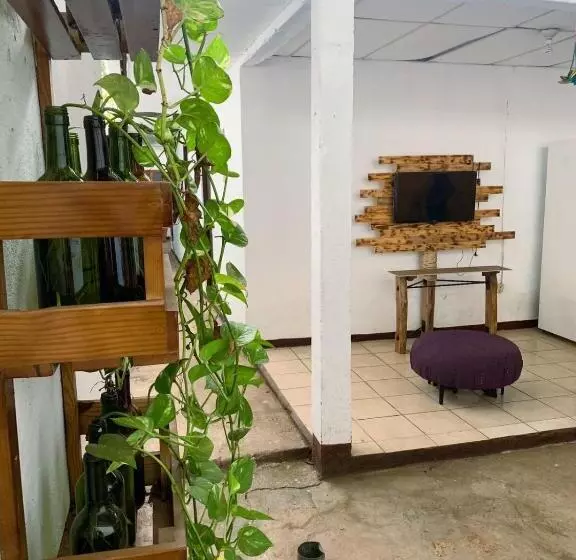 هاستل 8 Habitaciones