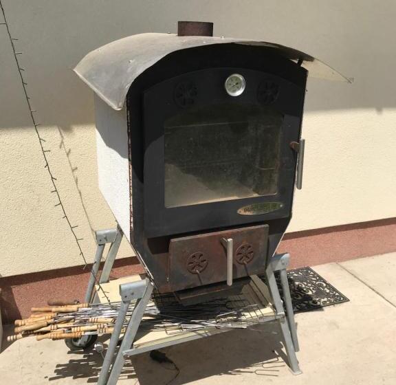 Bed and Breakfast Tó Party Apartman