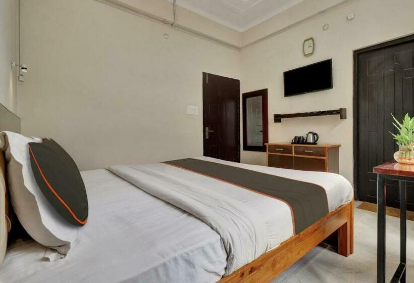 Collection O Hotel Shiv Bliss