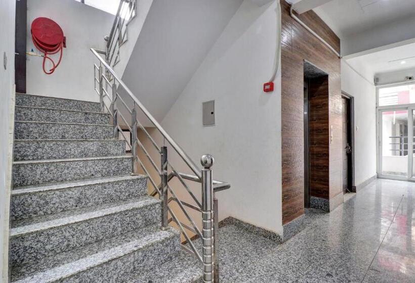 Collection O Hotel Shiv Bliss