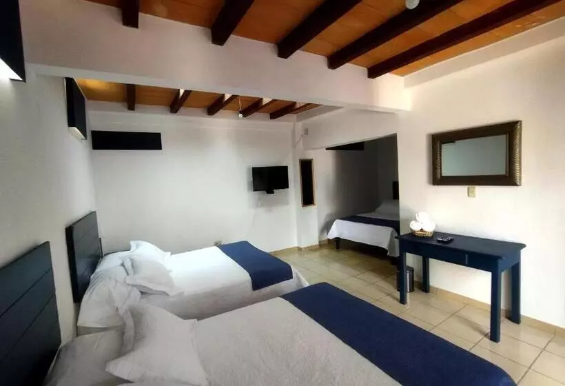 Hotelli & Hostal Santuario
