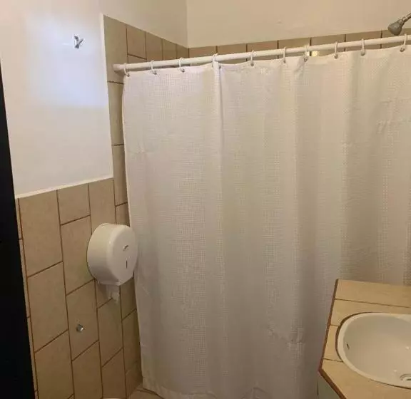 Hotelli & Hostal Santuario