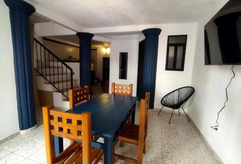 Hotelli & Hostal Santuario