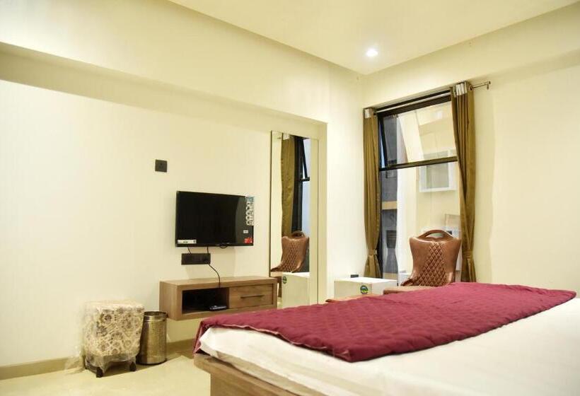 Hotel Manoranjan Enclave