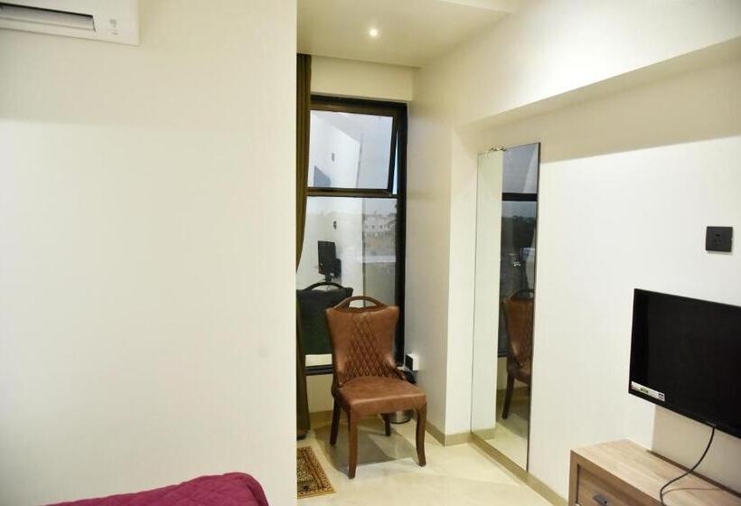 Hotel Manoranjan Enclave