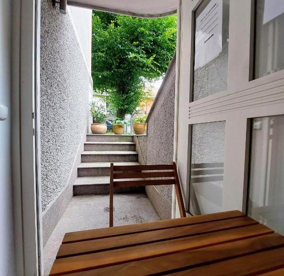 هتل R14 Green House