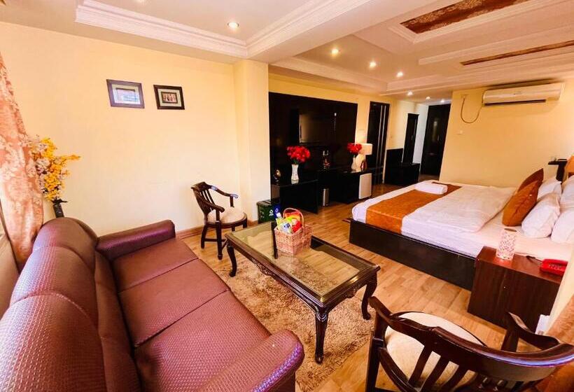 酒店 Ramawati Lodge