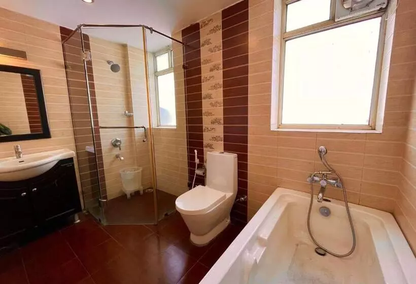 ホテル Ramawati Lodge