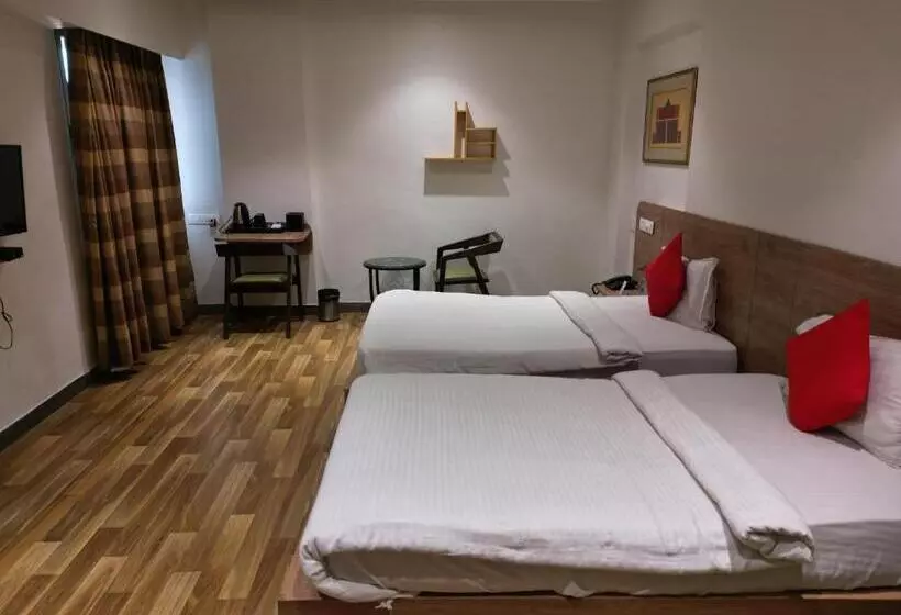 Hotelli Sapphero Akshar Inn  Jamnagar