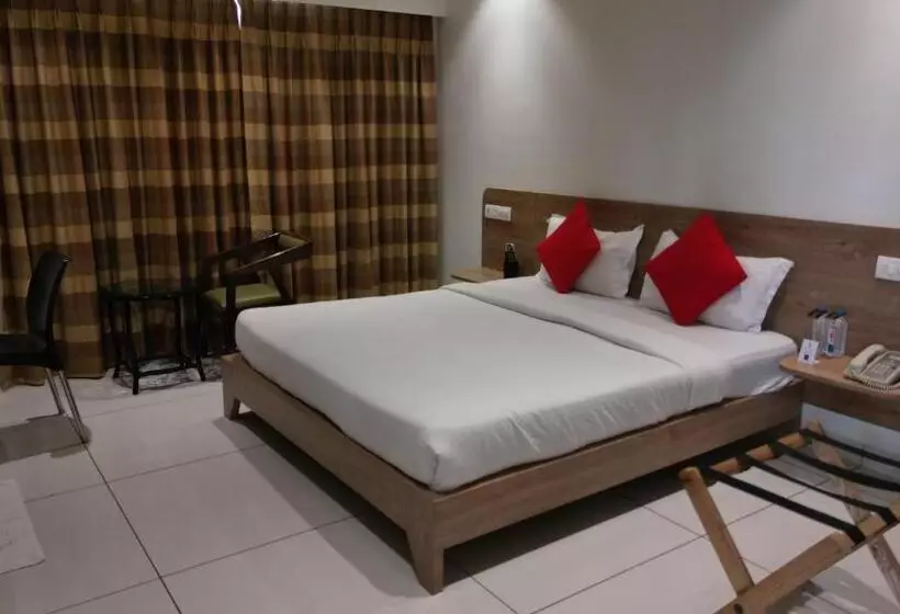 Hotelli Sapphero Akshar Inn  Jamnagar