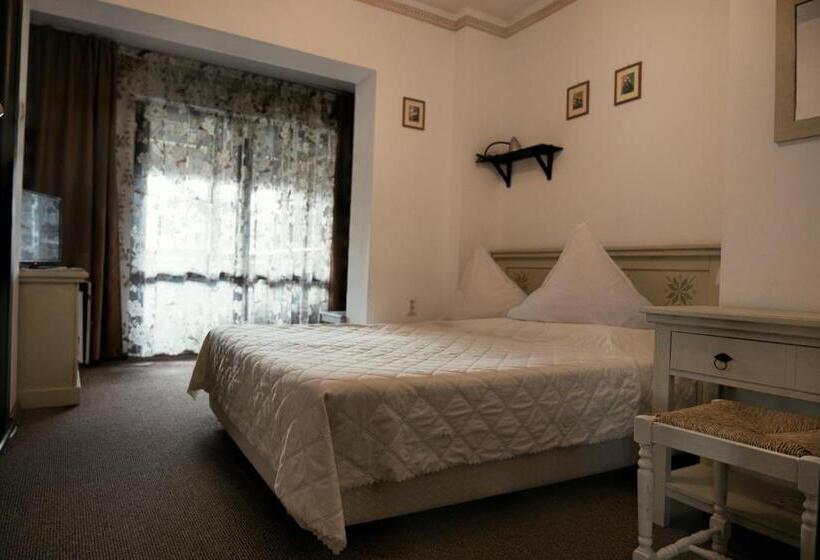 پانسیون Casa Calin