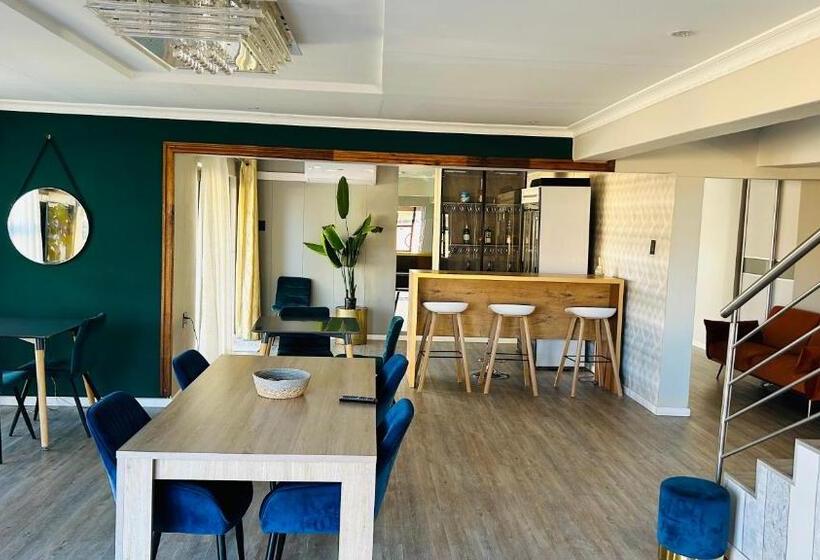 تختخواب و صبحانه Gabs Airport Inn