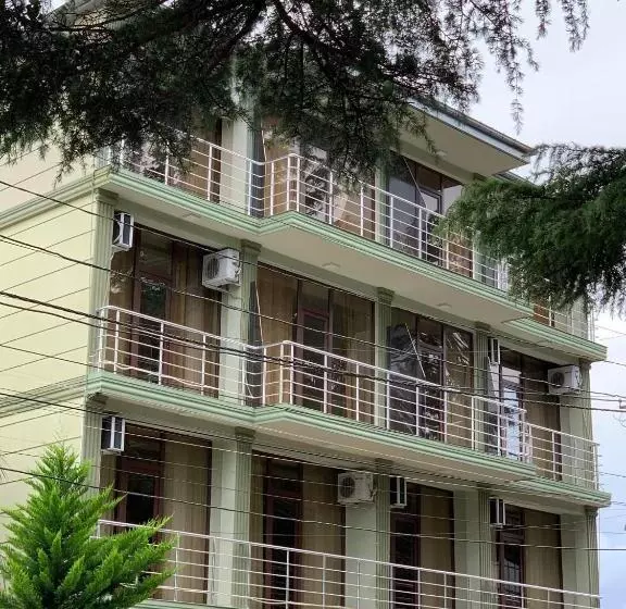هتل Green House