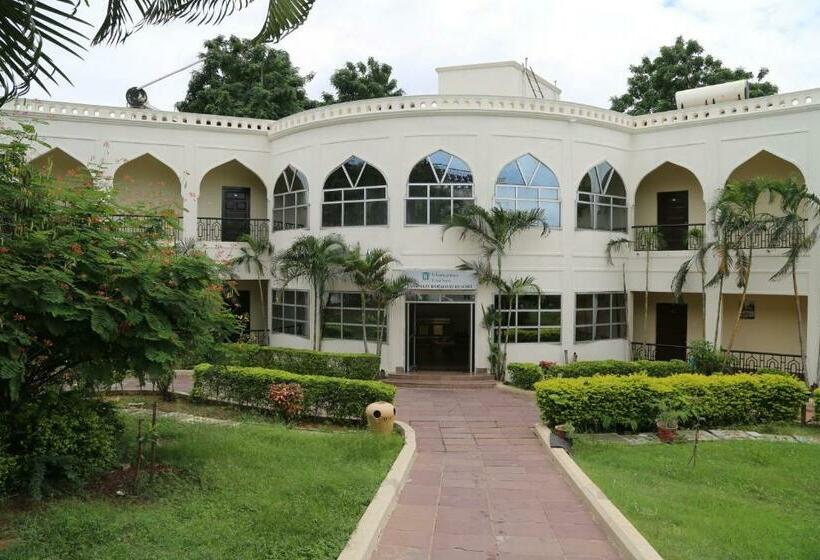 호텔 Taramati Baradari