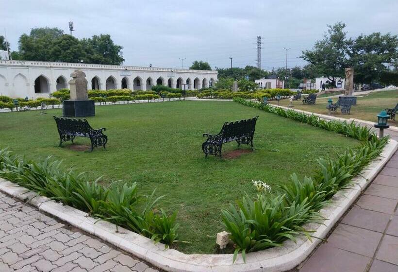 호텔 Taramati Baradari