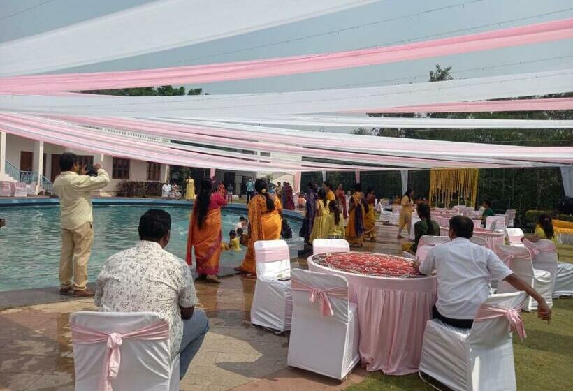 호텔 Taramati Baradari