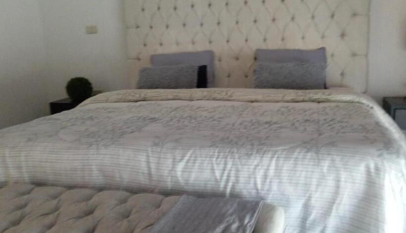 بنسيون Palmira Country