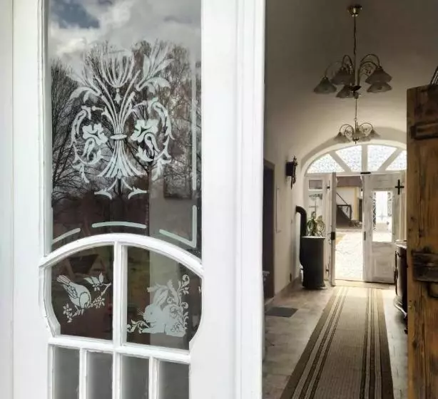 ペンション Statek 100dola