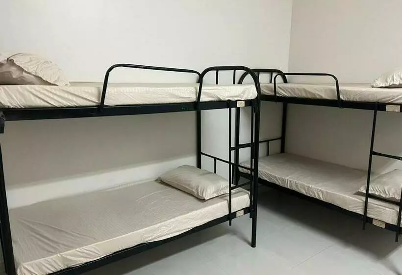 The Thirty Hostel نزل