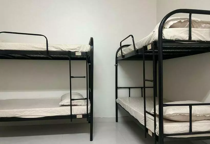 The Thirty Hostel نزل